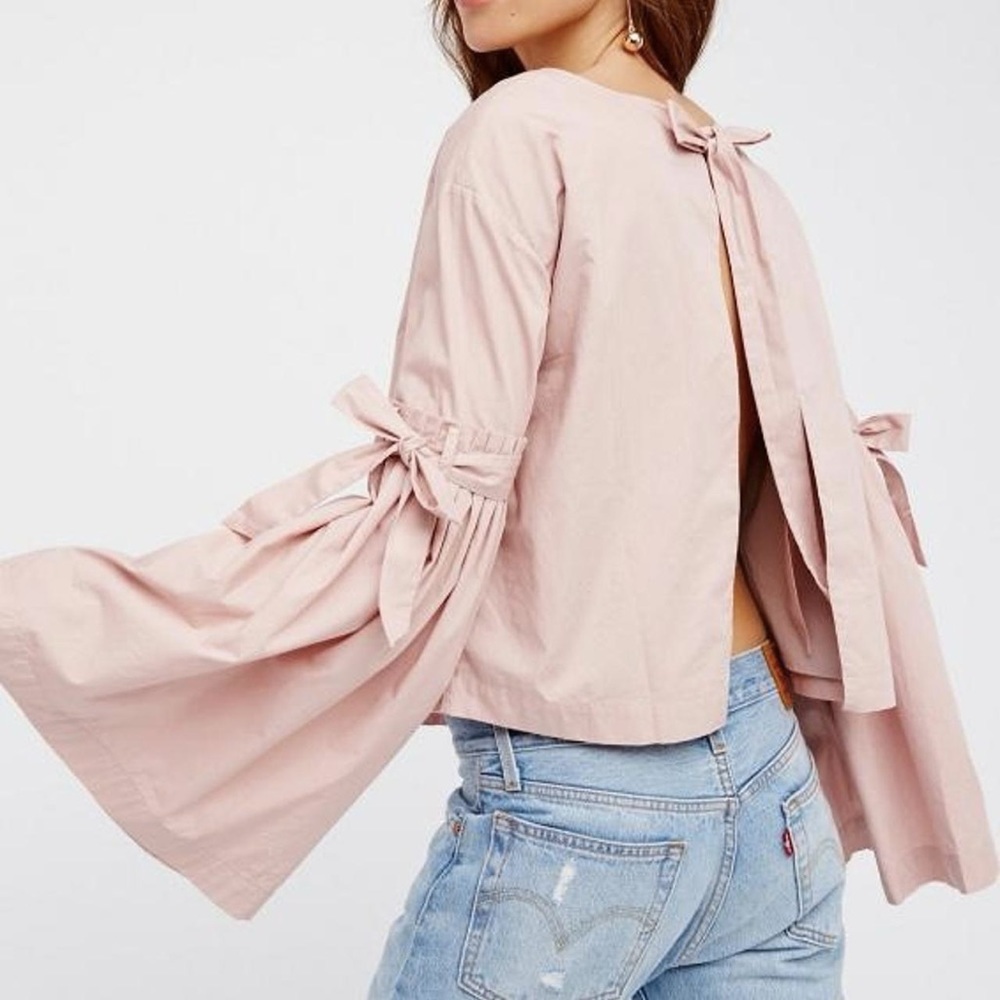 NWT! Free People So Obviously Yours Blouse in Blush Pink size Small